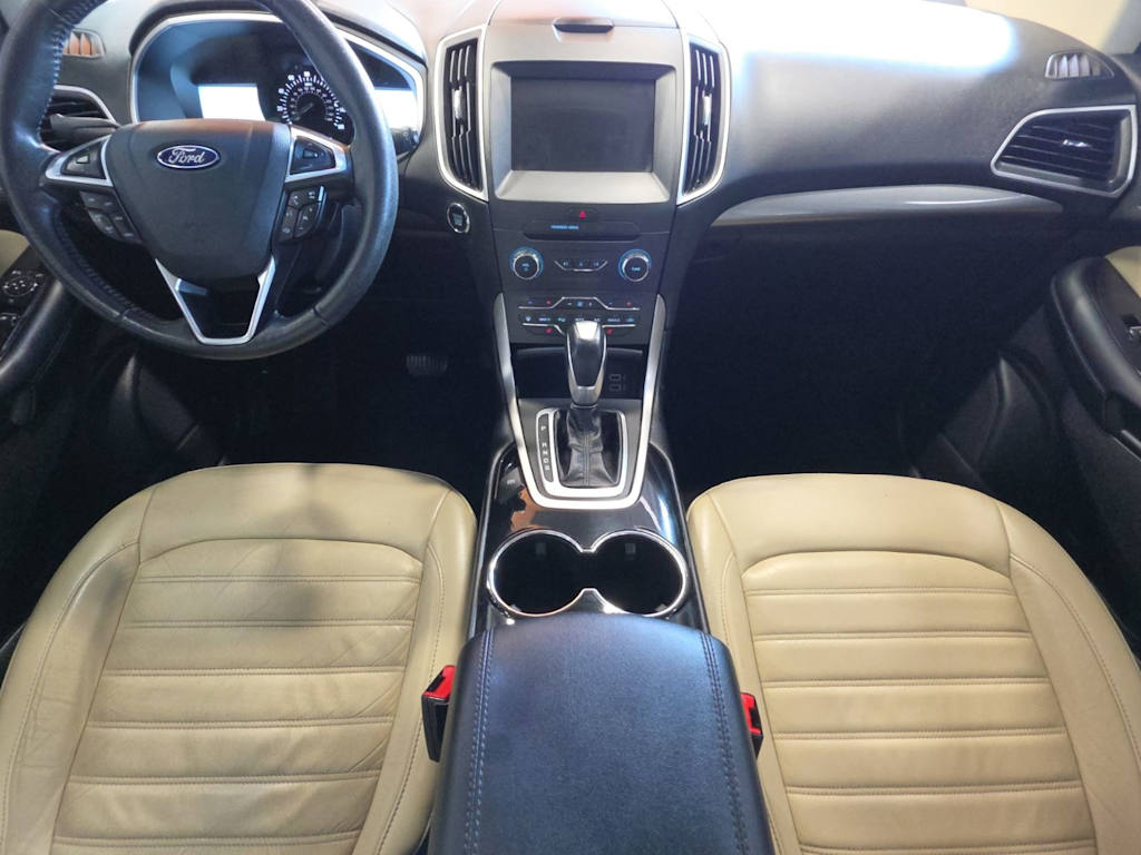 Thumbnail: 2017 Ford Edge - 2