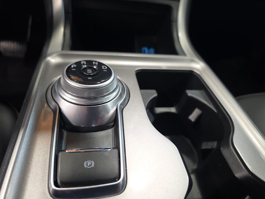 Thumbnail: 2024 Ford Edge - 25