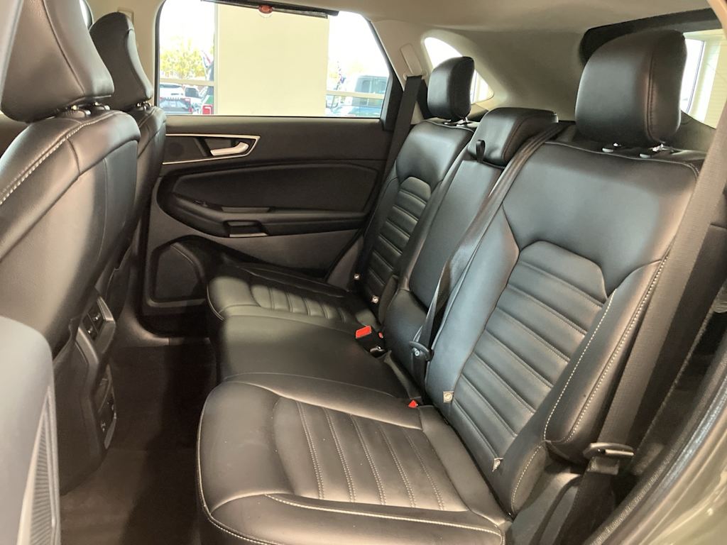 Thumbnail: 2022 Ford Edge - 10