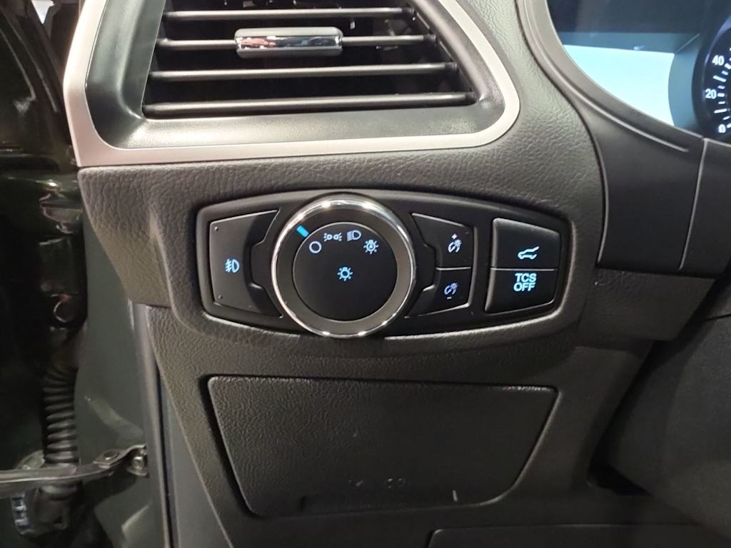 Thumbnail: 2024 Ford Edge - 23