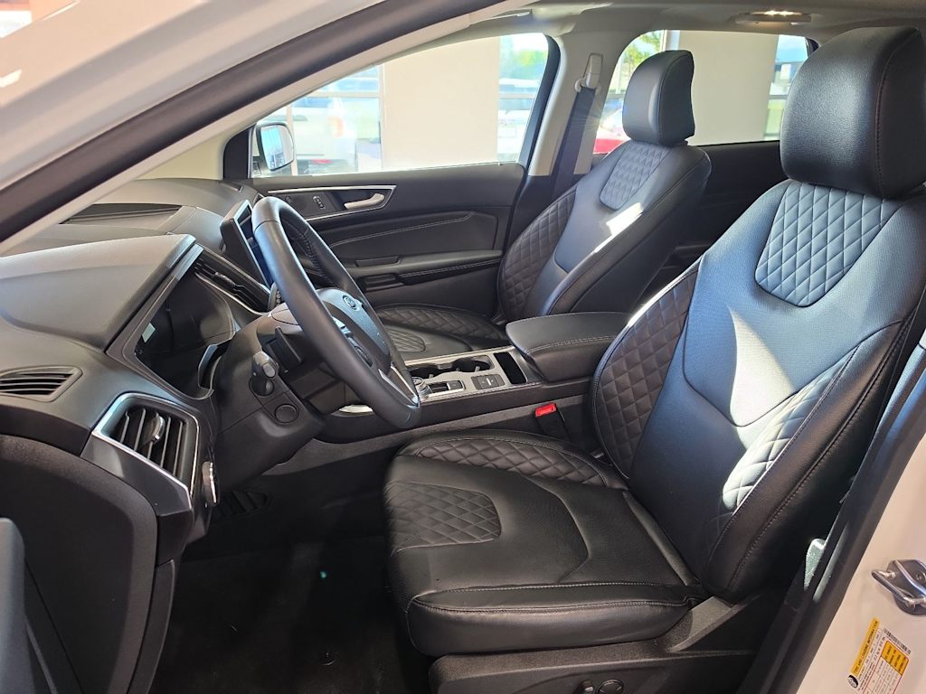 Thumbnail: 2024 Ford Edge - 8