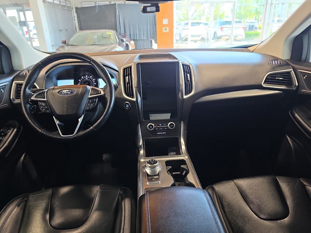 Thumbnail: 2022 Ford Edge - 2