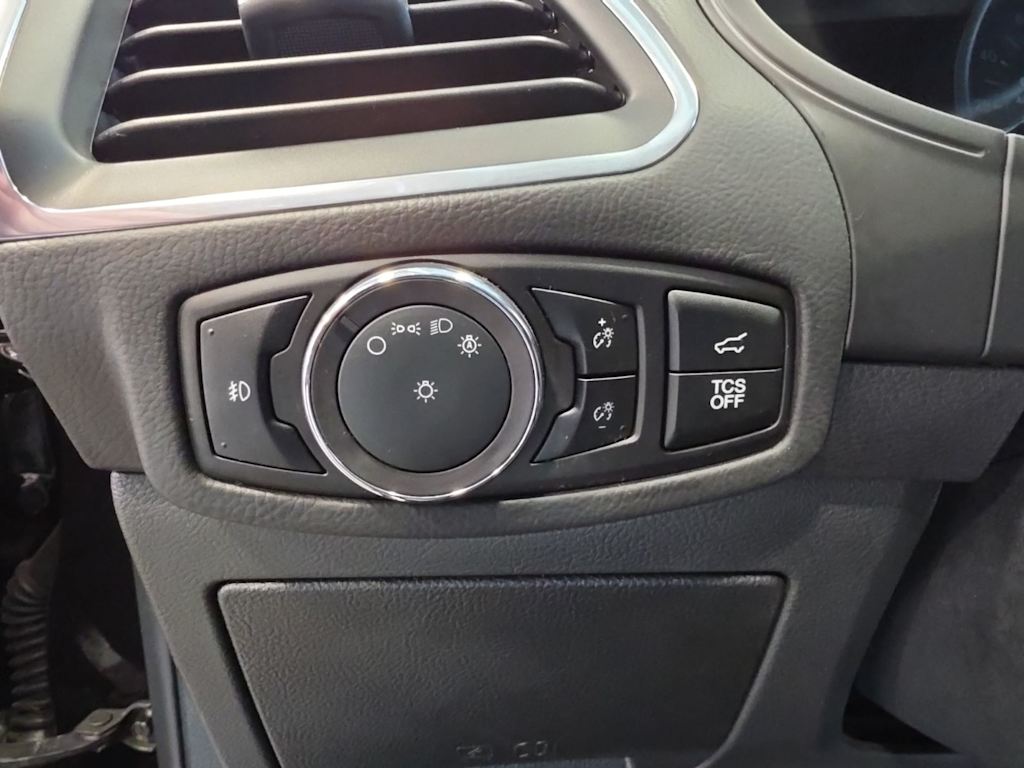Thumbnail: 2024 Ford Edge - 22