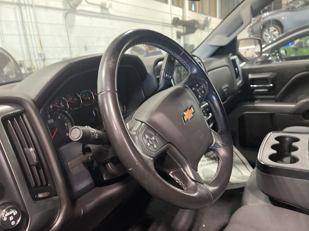 Thumbnail: 2019 Chevrolet Silverado 1500 - 10