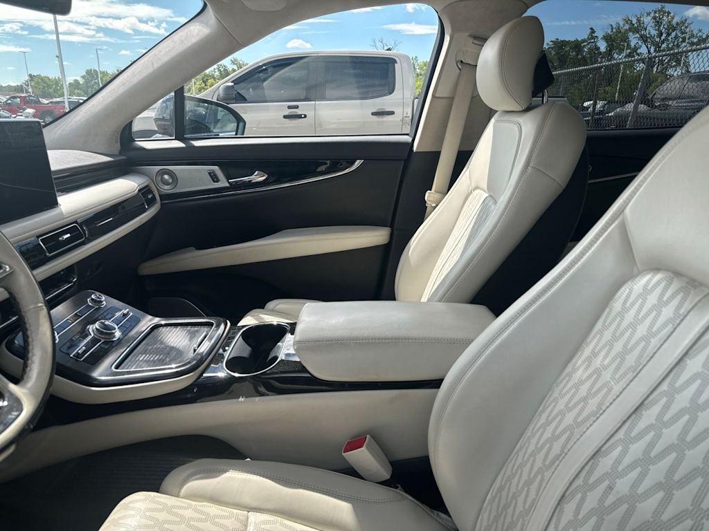 Thumbnail: 2021 Lincoln Nautilus - 6