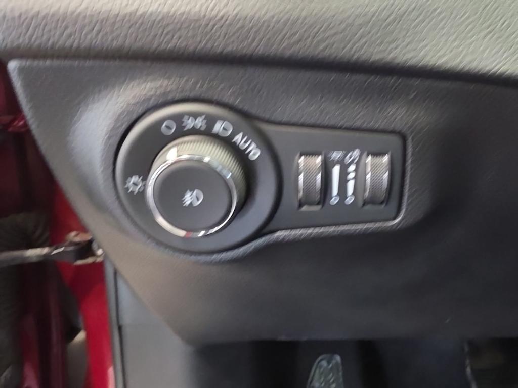 Thumbnail: 2021 Jeep Compass - 24