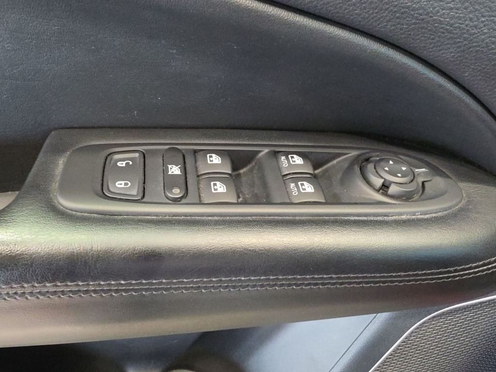 Thumbnail: 2021 Jeep Compass - 23