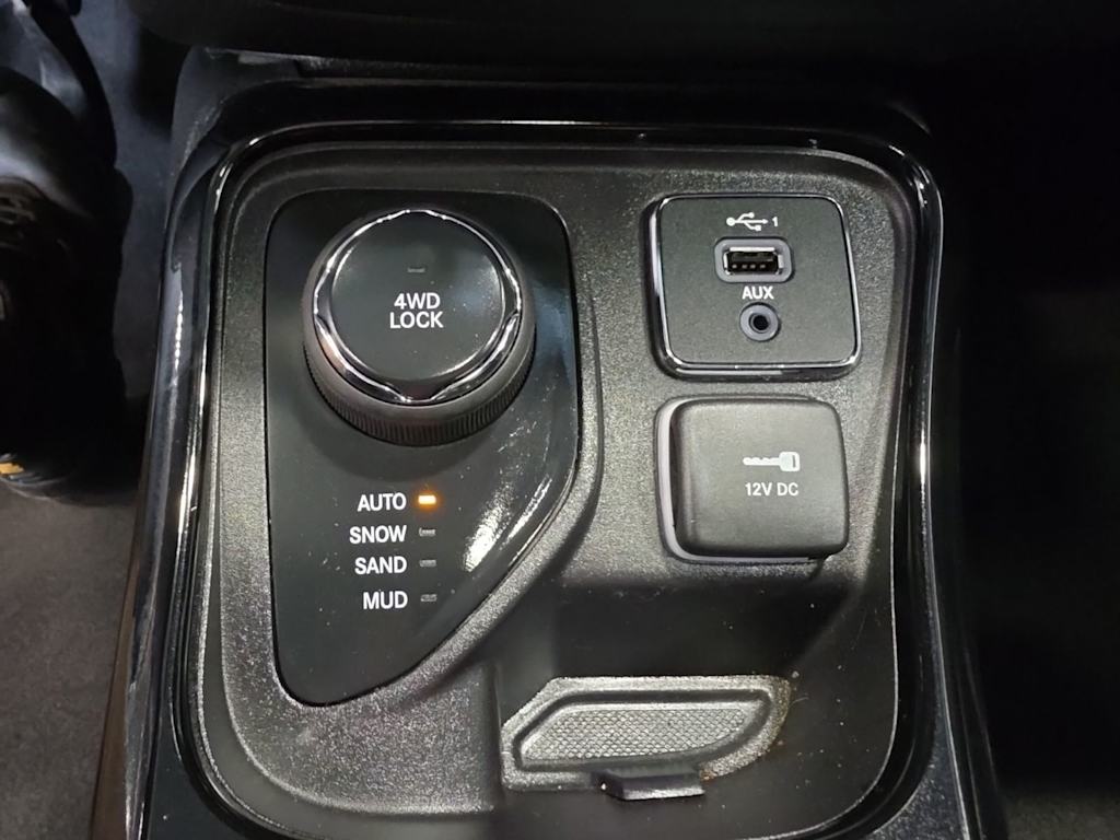 Thumbnail: 2021 Jeep Compass - 27