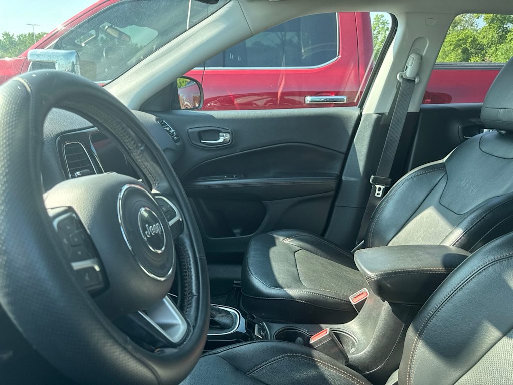 Thumbnail: 2019 Jeep Compass - 32