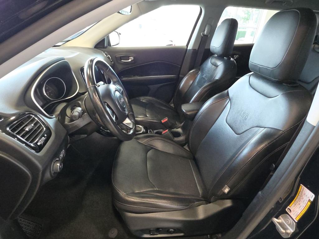 Thumbnail: 2019 Jeep Compass - 9