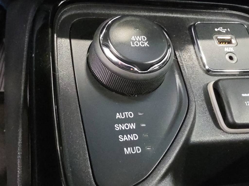 Thumbnail: 2019 Jeep Compass - 26