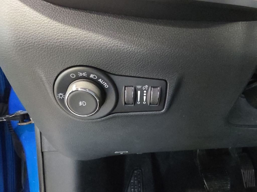 Thumbnail: 2025 Jeep Compass - 30
