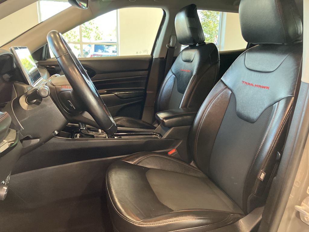 Thumbnail: 2022 Jeep Compass - 9