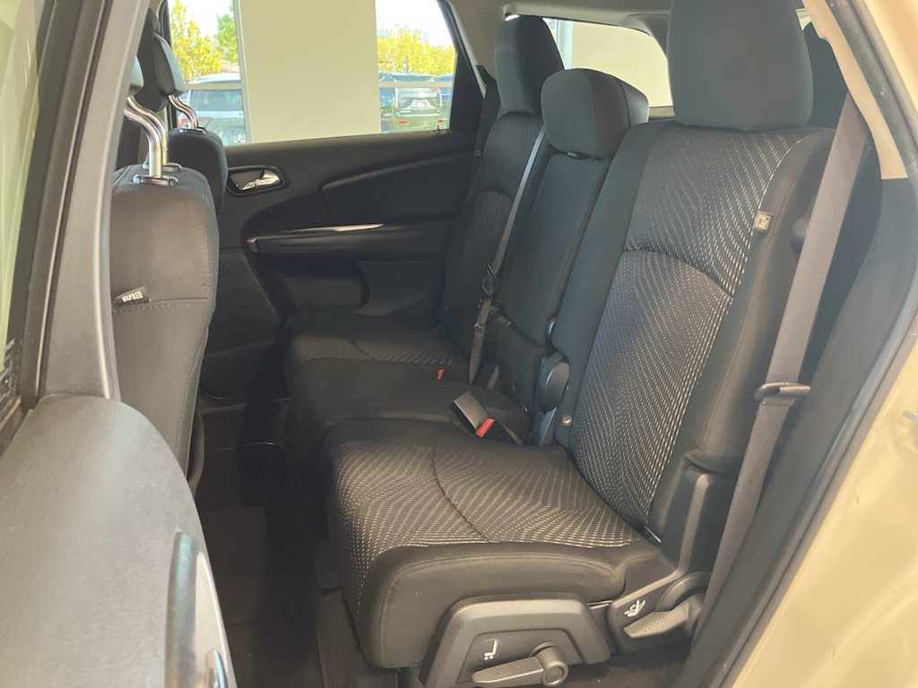 Thumbnail: 2015 Dodge Journey - 9