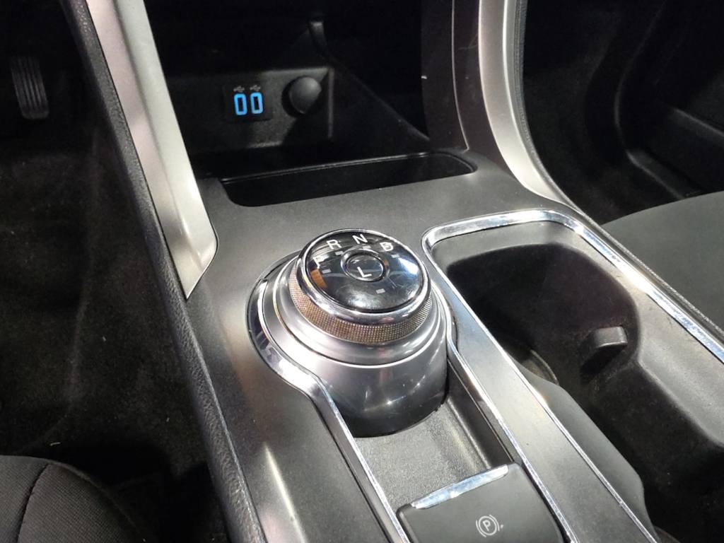 Thumbnail: 2020 Ford Fusion - 26