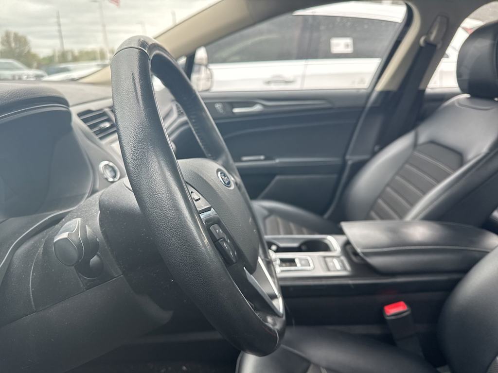 Thumbnail: 2018 Ford Fusion - 33