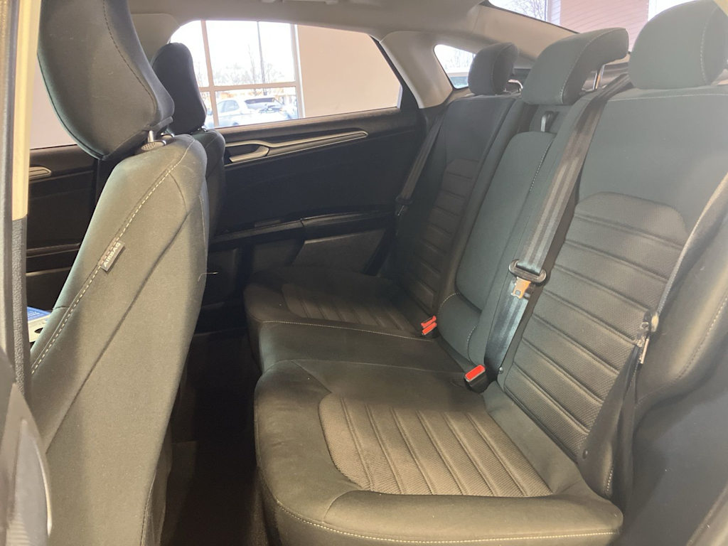 Thumbnail: 2020 Ford Fusion - 10