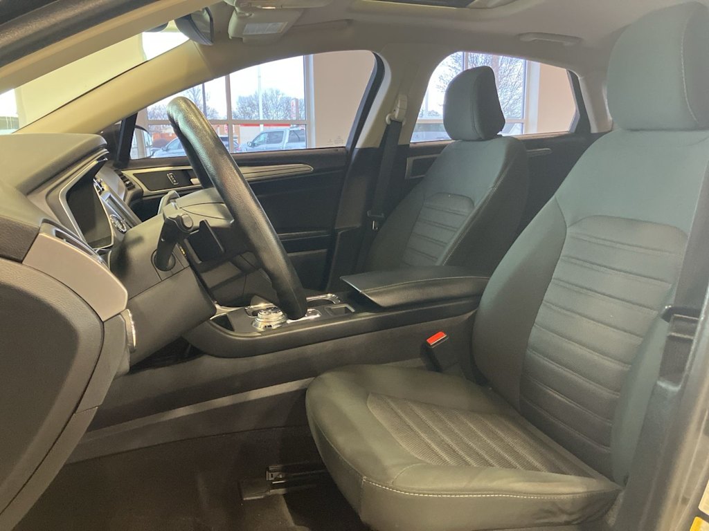 Thumbnail: 2020 Ford Fusion - 9