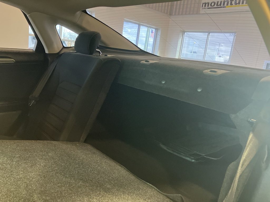 Thumbnail: 2020 Ford Fusion - 31