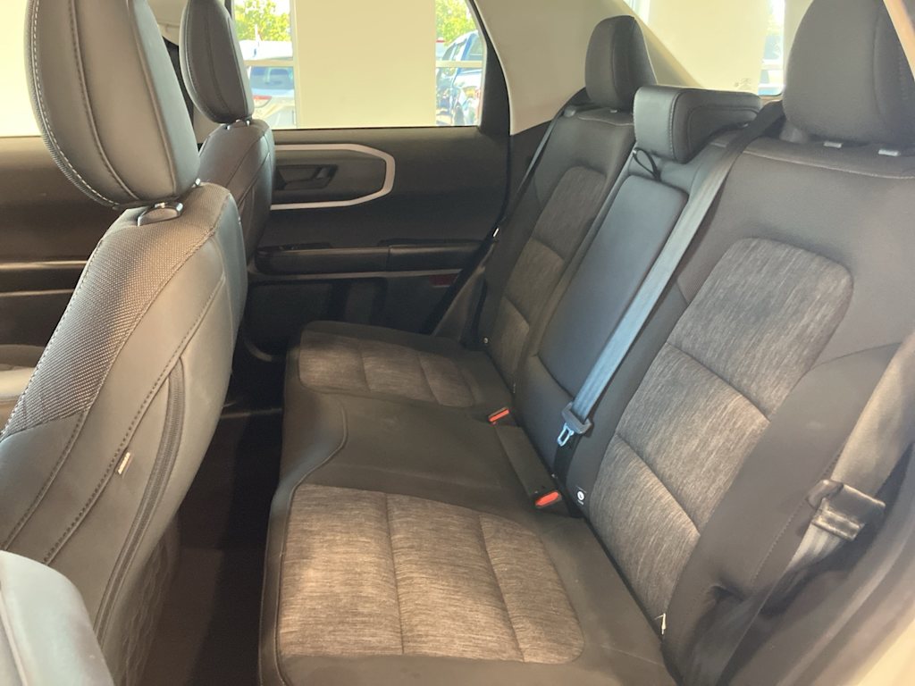 Thumbnail: 2022 Ford Bronco Sport - 11