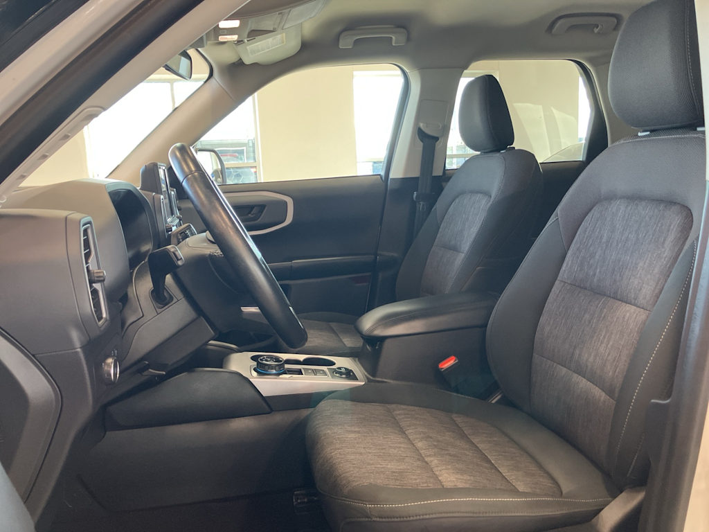 Thumbnail: 2022 Ford Bronco Sport - 9