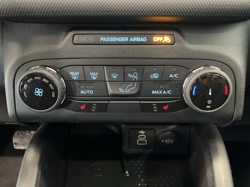 Thumbnail: 2023 Ford Bronco Sport - 26