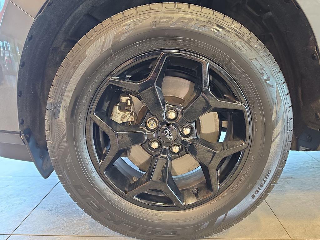 Thumbnail: 2022 Ford Maverick - 8
