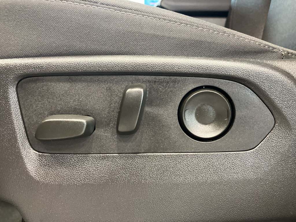 Thumbnail: 2024 Chevrolet Silverado 1500 - 16