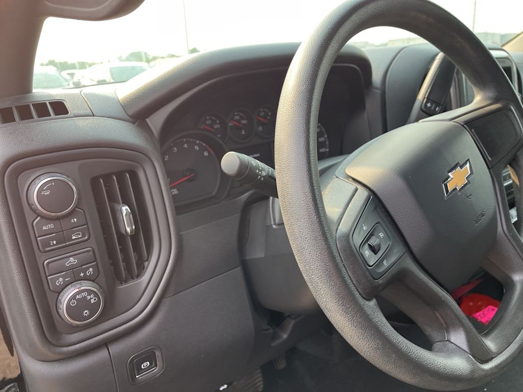 Thumbnail: 2020 Chevrolet Silverado 1500 - 24