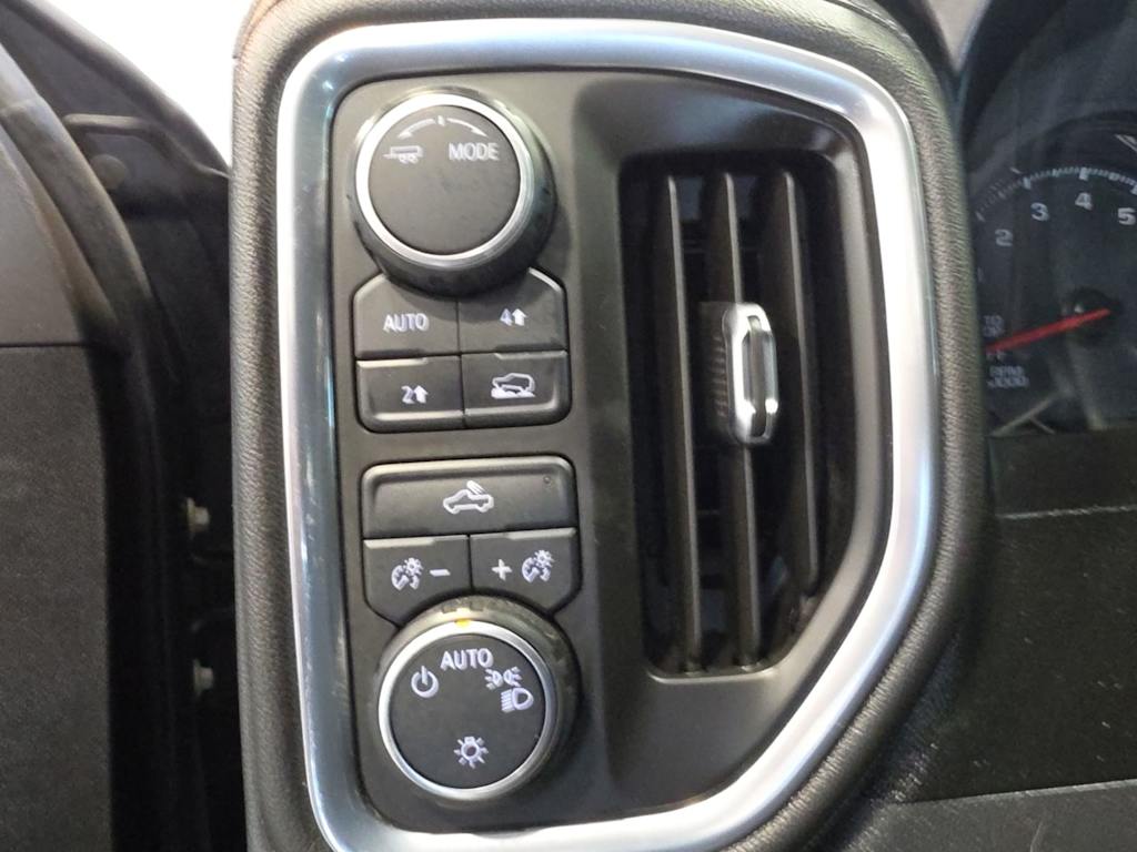 Thumbnail: 2021 Chevrolet Silverado 1500 - 22