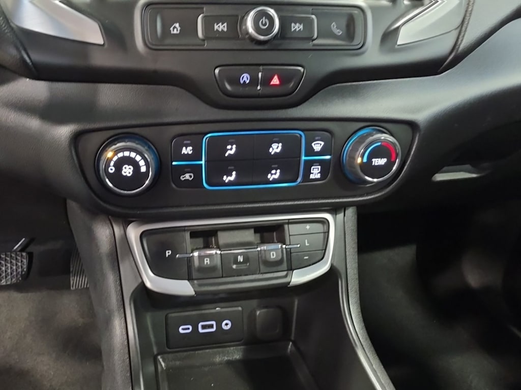 Thumbnail: 2023 GMC Terrain - 29