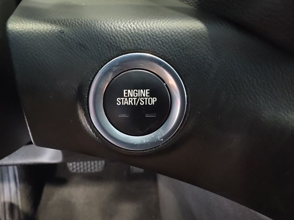 Thumbnail: 2022 GMC Terrain - 31