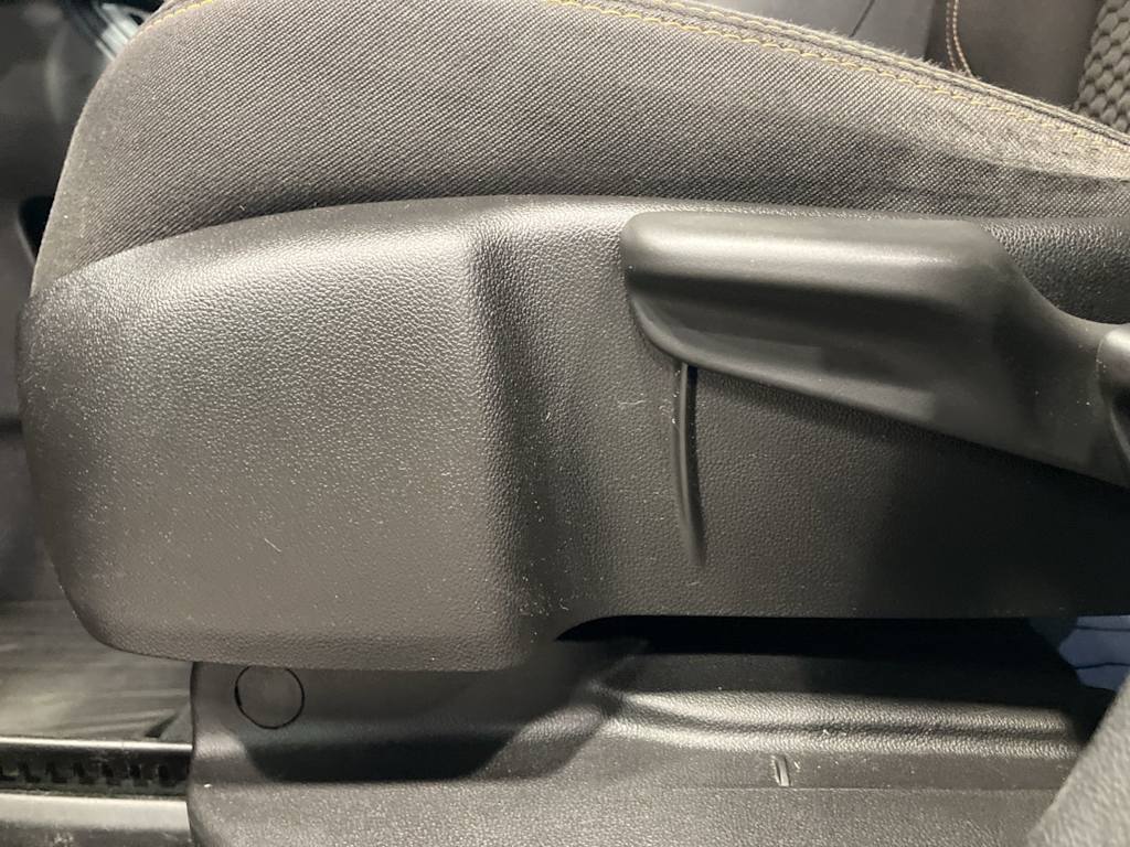 Thumbnail: 2018 GMC Terrain - 17