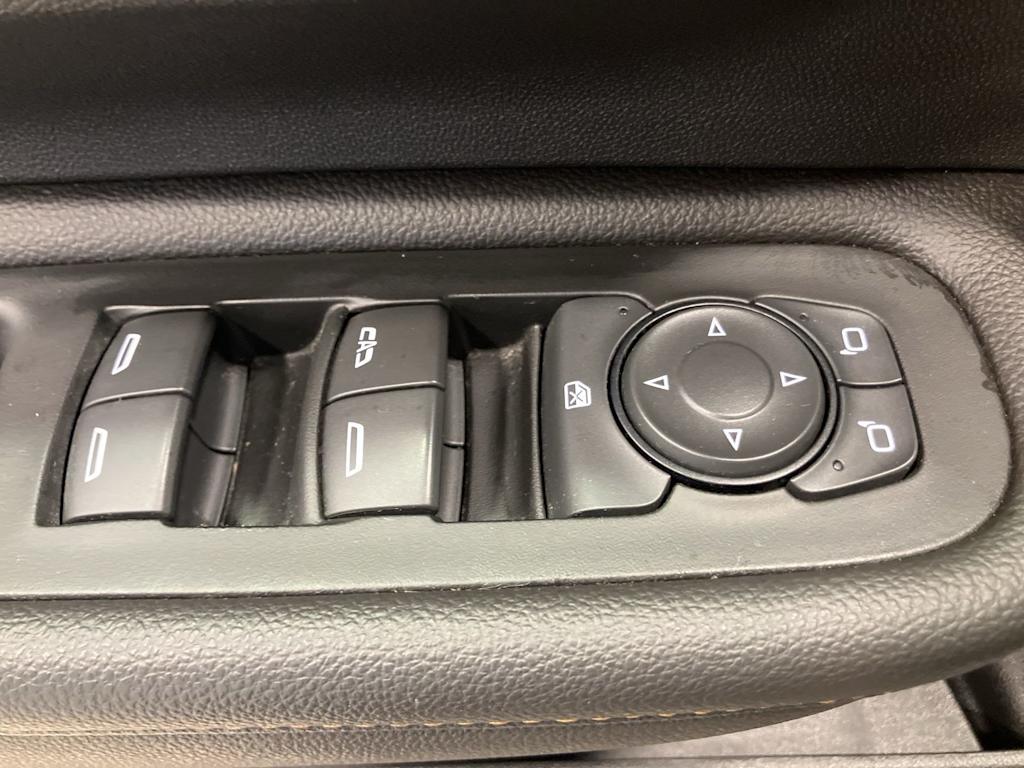 Thumbnail: 2018 GMC Terrain - 18