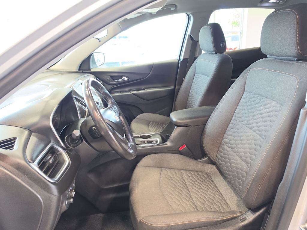Thumbnail: 2020 Chevrolet Equinox - 9