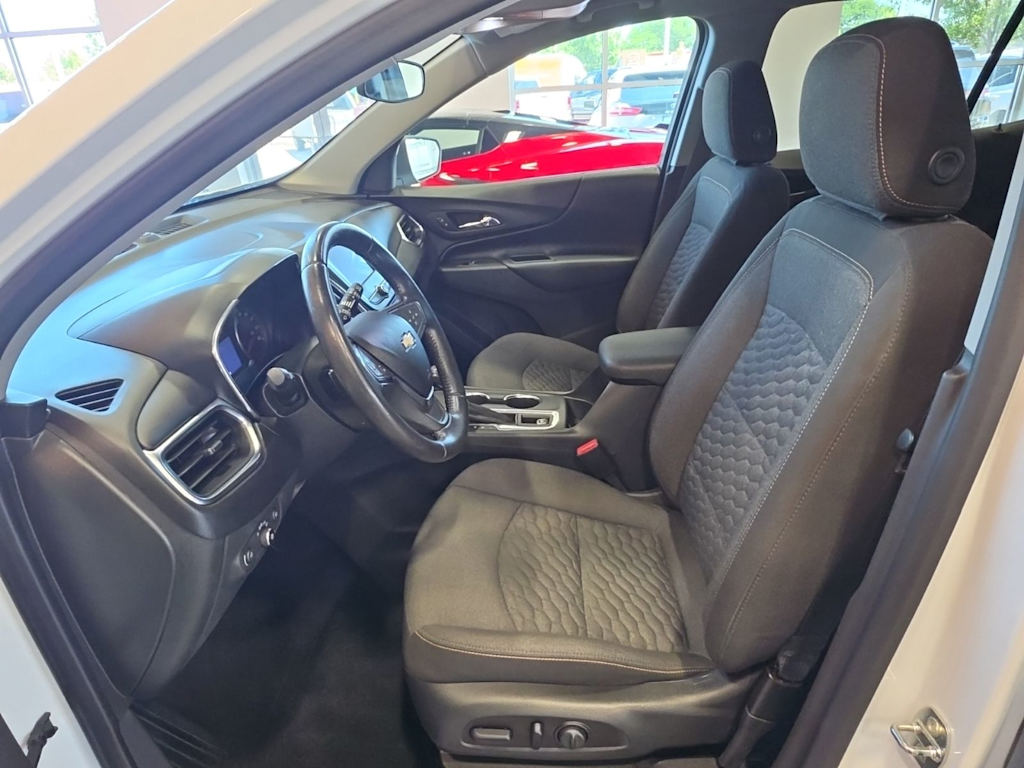 Thumbnail: 2021 Chevrolet Equinox - 9
