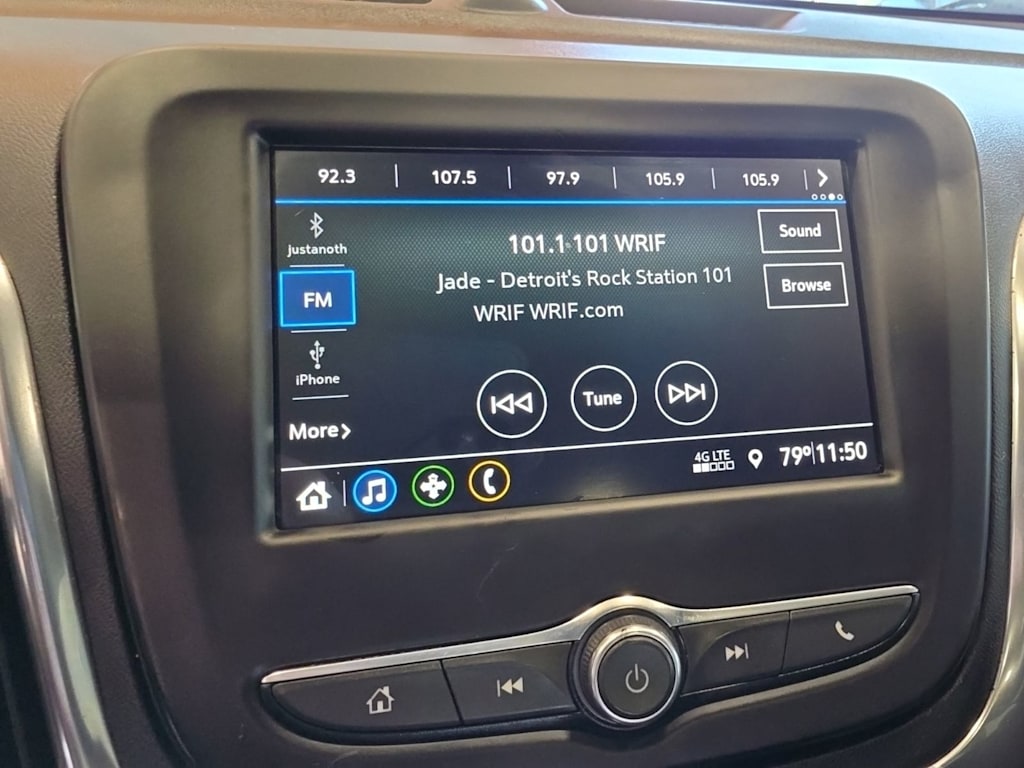 Thumbnail: 2019 Chevrolet Equinox - 11