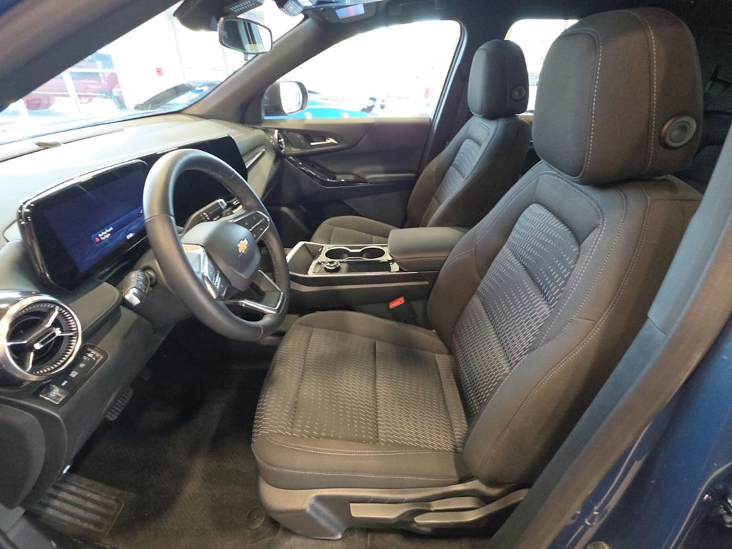 Thumbnail: 2026 Chevrolet Equinox - 8