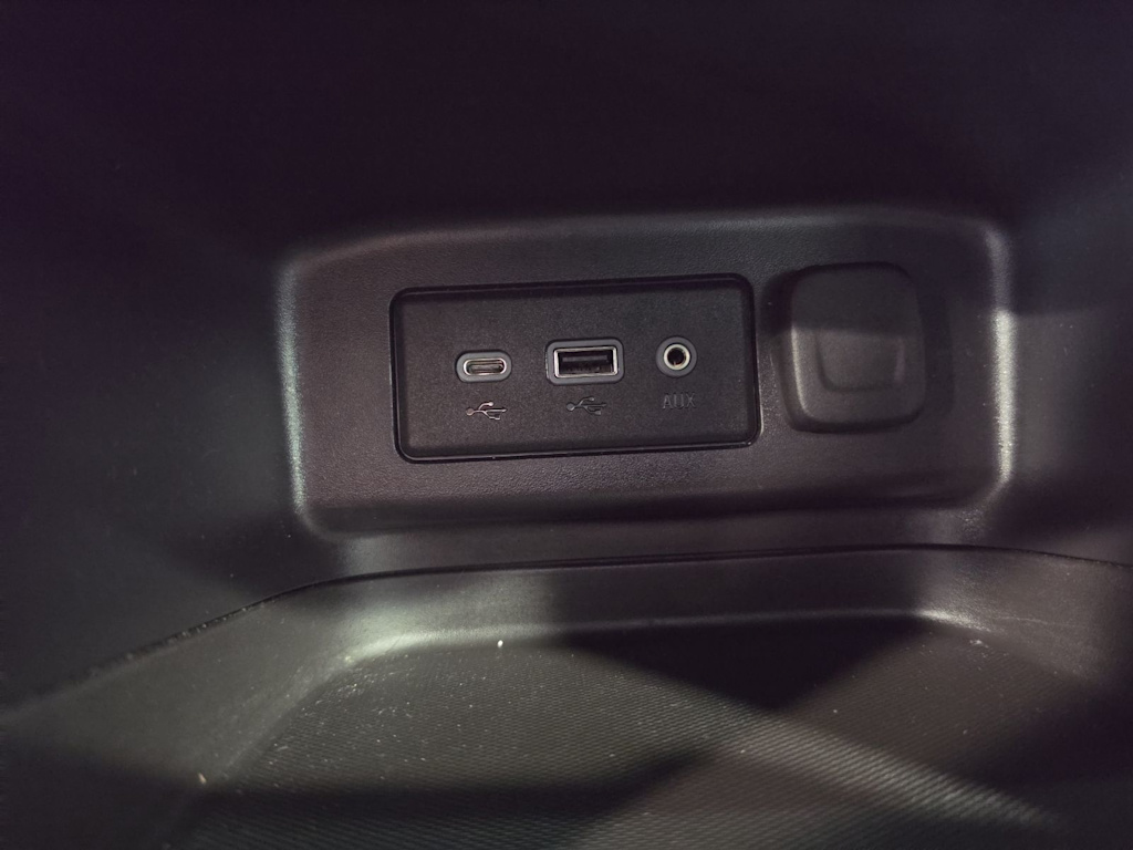 Thumbnail: 2024 Chevrolet Equinox - 26