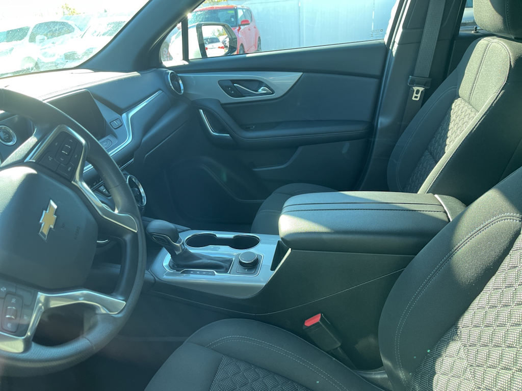 Thumbnail: 2021 Chevrolet Blazer - 24