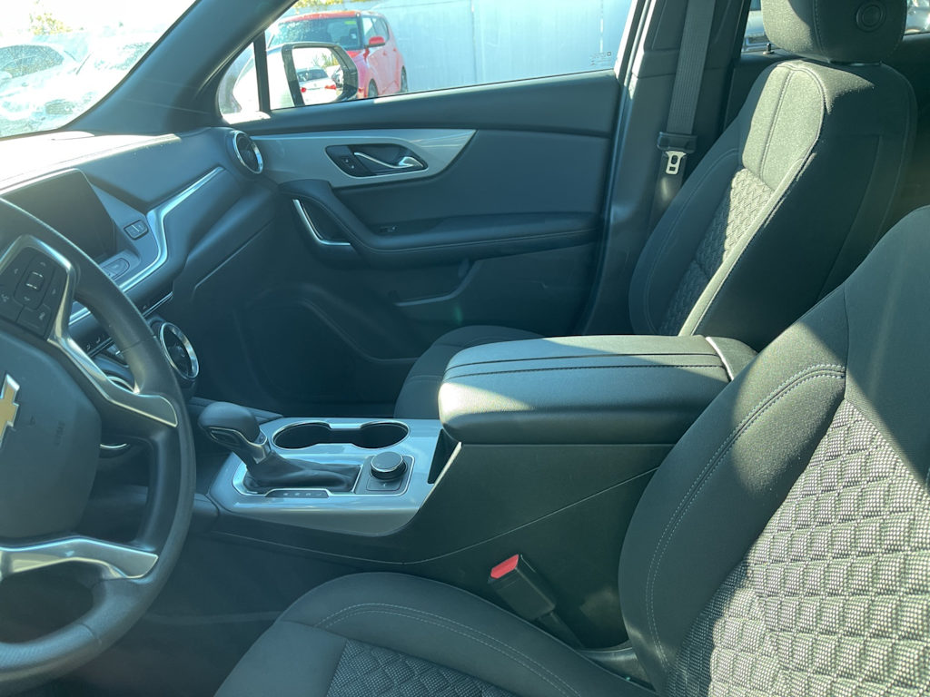 Thumbnail: 2021 Chevrolet Blazer - 23