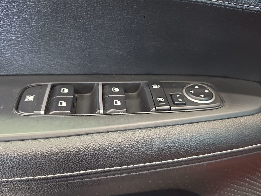 Thumbnail: 2021 Kia Forte - 24
