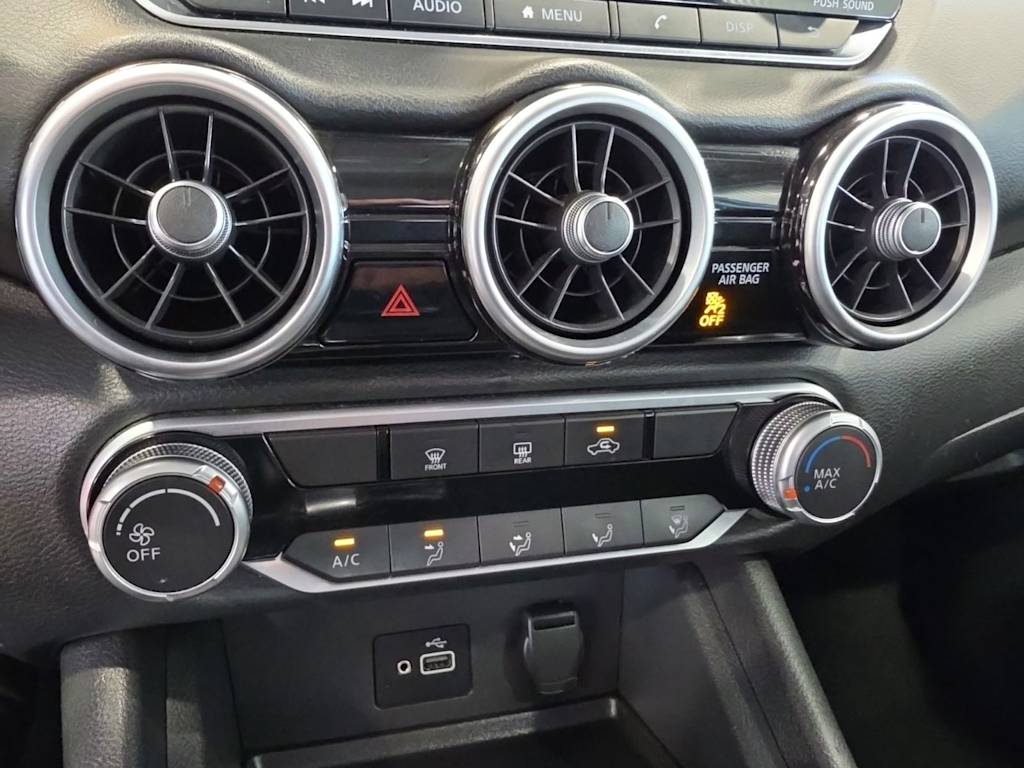 Thumbnail: 2020 Nissan Sentra - 23
