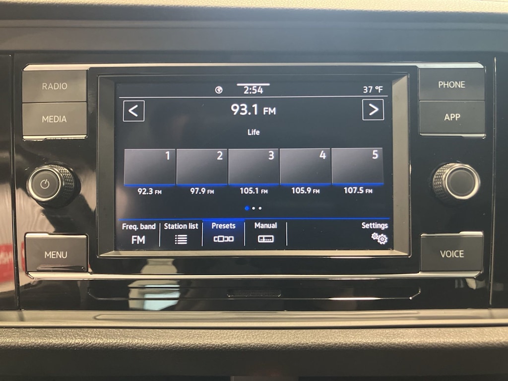 Thumbnail: 2024 Volkswagen Jetta - 10