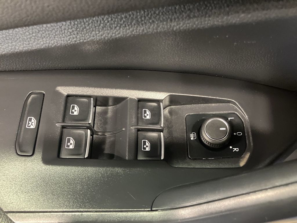 Thumbnail: 2024 Volkswagen Jetta - 19