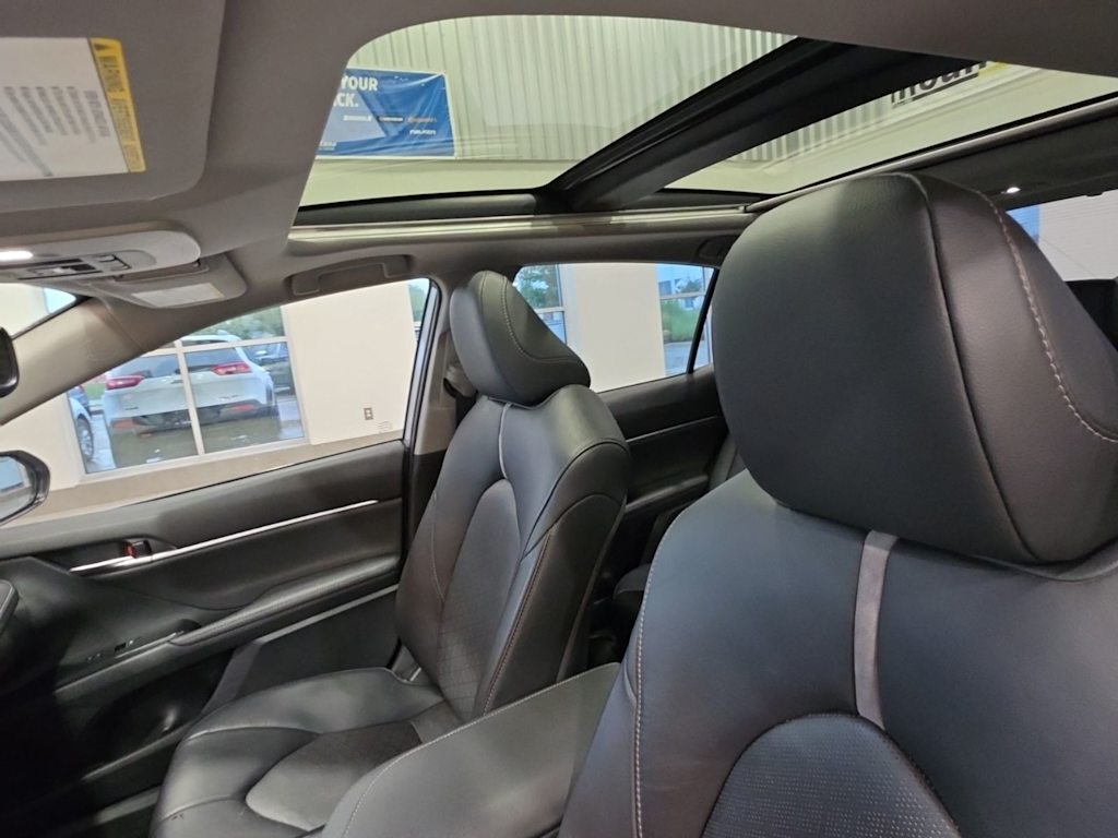 Thumbnail: 2019 Toyota Camry - 25