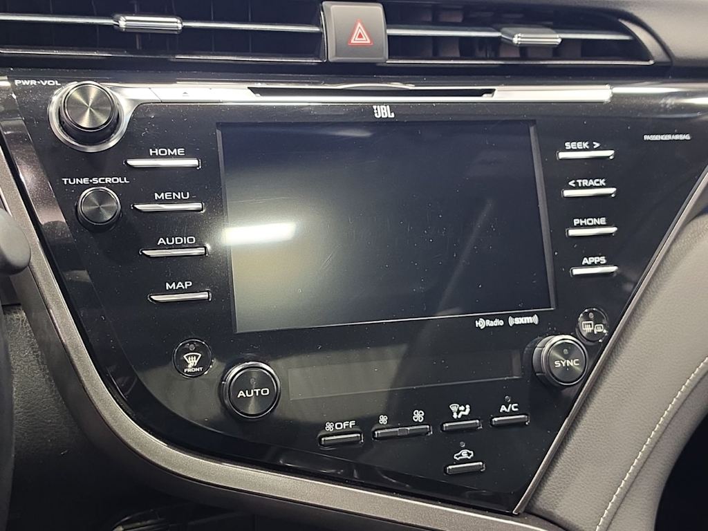 Thumbnail: 2019 Toyota Camry - 11