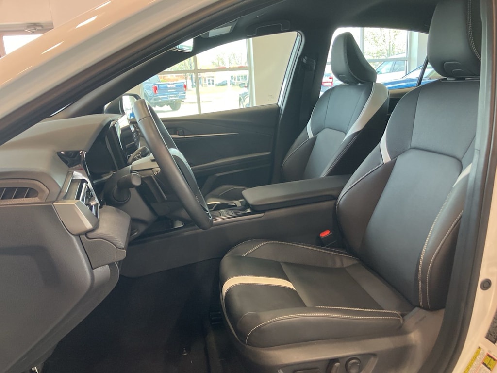 Thumbnail: 2025 Toyota Camry - 10