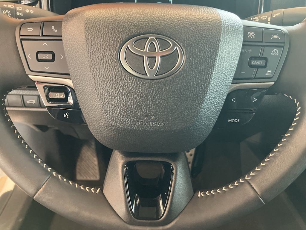 Thumbnail: 2025 Toyota Camry - 22