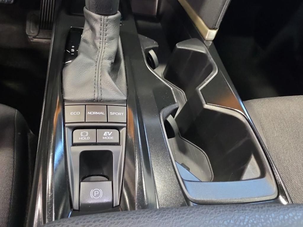 Thumbnail: 2025 Toyota Camry - 11